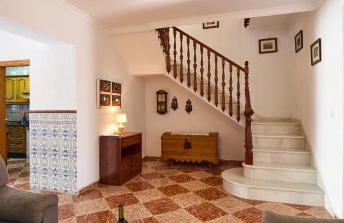 Cuevas Bajas House | Casa Ángeles