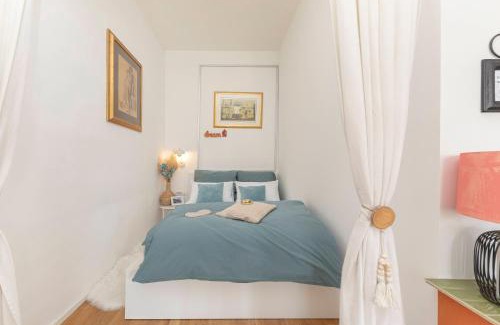 Zalec Apartment | Casa 1895-Stylish Old Town apartment near Beer Fountain Žalec