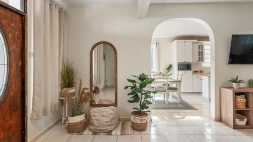 Rincon House | Casa 413- Walking Distance to the Beach and Downtown