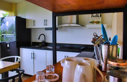 Coatepeque Cottage | Casa 44 - Cozy and Modern 3BR with amazing views in the middle of the mountains.