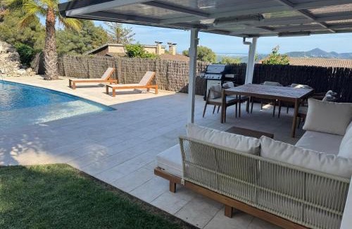 Palleja House | CASA A 20km DE BARCELONA CON SAUNA Y PISCINA PRIVADA Villa Fontpineda