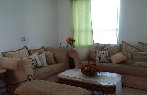 Juarez House | Casa a 7 kms del Aeropuerto de monterrey