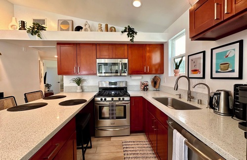 Vista House | Casa Agave, Private Guest House, 2 bedrooms, 1 bath, 3 beds, game room and yard!