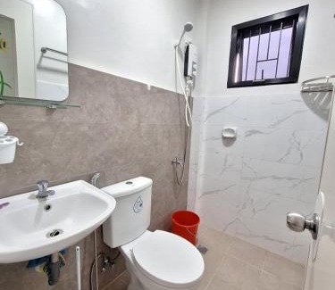 Lipa House | Casa Alegre Lipa