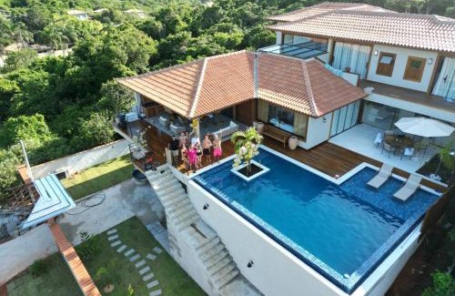 Brava House | Casa alto padrão a 100 metros da praia brava