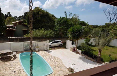 Rio Vermelho Norte House | Casa Amarela com Piscina