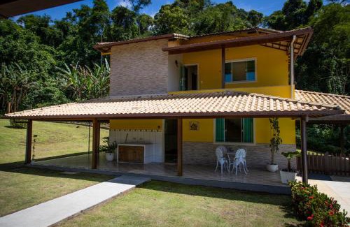 Macae House | Casa ampla c piscina e churrasq em meio a natureza
