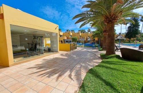 Corralejo Apartment | Casa Atlantico, pool and terrace