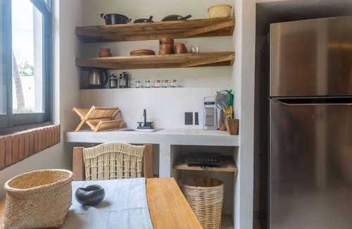 Jimenez Apartment | Casa Aymara 301: Modern Apartment and nearby Beach