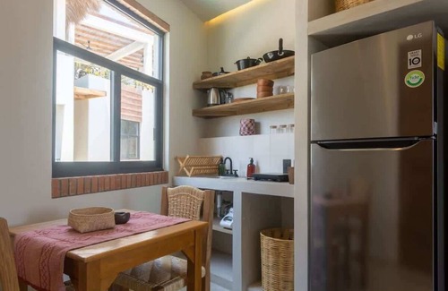 Brisas de Zicatela Apartment | Casa Aymara 102 : Balcón Privado & Wifi Starlink!