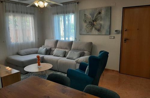 Los Montesinos House | Casa Azul Los Montesinos