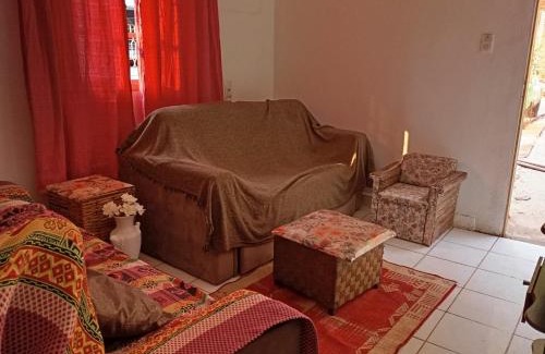 Corumba House | Casa B Central Simples e confortável