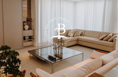 Jurere Internacional Villa | Casa Barbara Top 10 Selection!