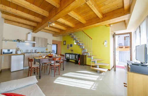 Madonna del Sasso House | Casa Baroni few min From Orta Lake