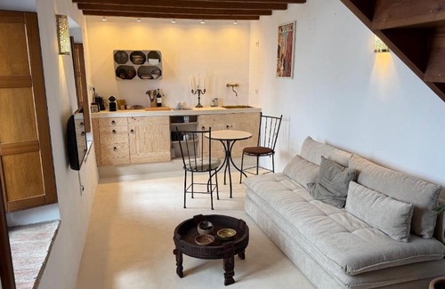 San Ambrosio Apartment | Casa Bashir