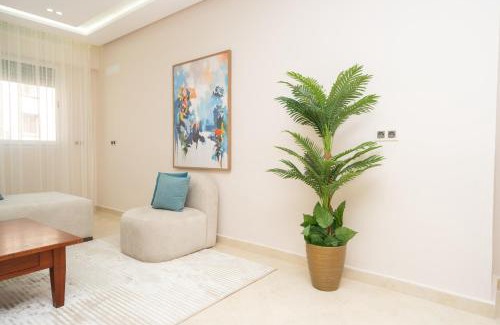 Tangier Apartment | Casa Bella - Appartement Cosy à 2 pas de la Marina, de la Corniche et de la plage - WIFI et IPTV