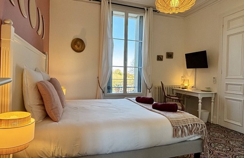 Serignan House | Casa Belle