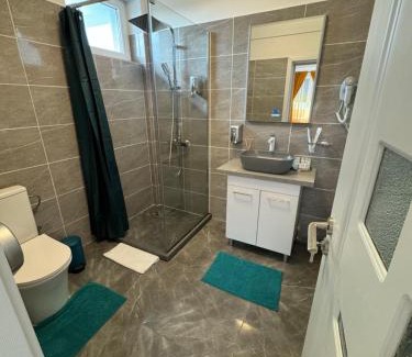 Navodari House | Casa Belle