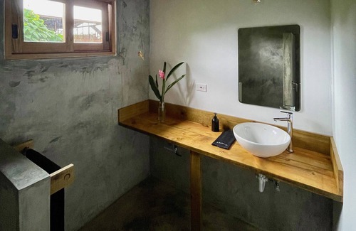 Bocas del Toro Cabin | Casa Biriba - Small home in a tropical garden