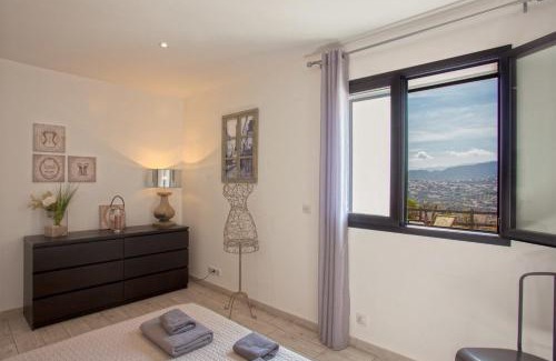 L'Ile-Rousse Apartment | Casa Bianca