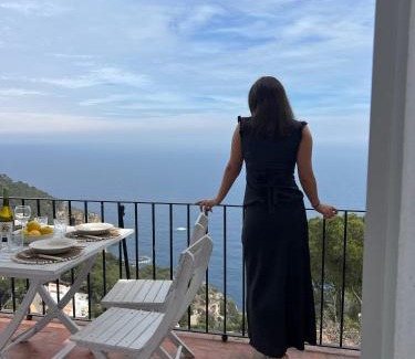 Aiguablava House | Casa blanca de Begur con vistas al mar y piscina