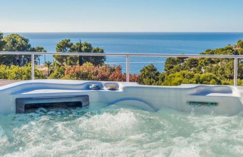 Costa de la Calma Villa | Casa Blanca En Bella Vista