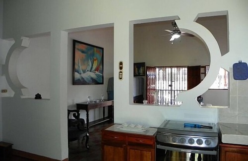 Granada House | Casa Bonita 2 blocks From The Main Street Of Calle Calzada