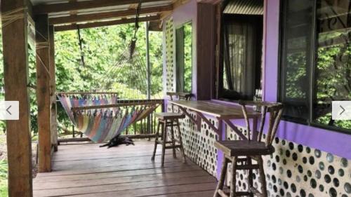 Little Corn Island House | Casa Botella