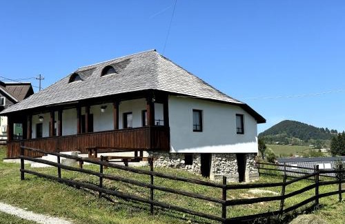 Dambovicioara House | Casa Bunicilor Ciocanu