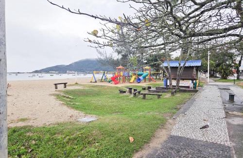 Enseada Villa | Casa c/3quartos a 450m da Praia da Enseada MQ1632