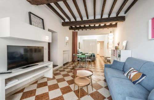 Parma City Centre Apartment | Casa Camilla - Arty Suite nel centro storico