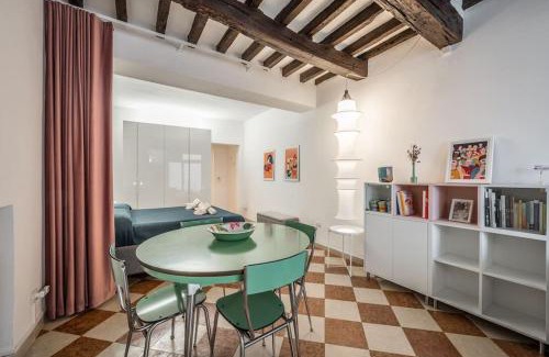 Parma City Centre Apartment | Casa Camilla - Arty Suite nel centro storico