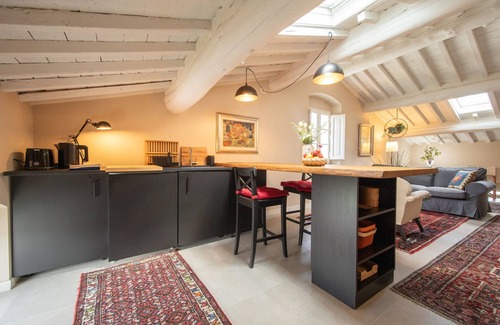 Lucca Historical Center Apartment | Casa Cantore Close to the Walls