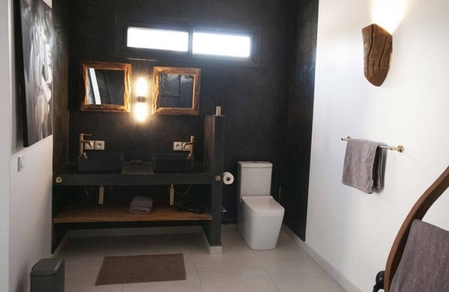 Nianing Villa | CASA CARAN - 75m from the beach - luxury - 8p - electr. incl. - private pool