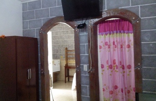 Holguin House | Casa Cary