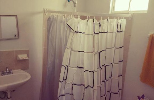 Juarez House | Casa Centro Juárez, amplia y acogedora.