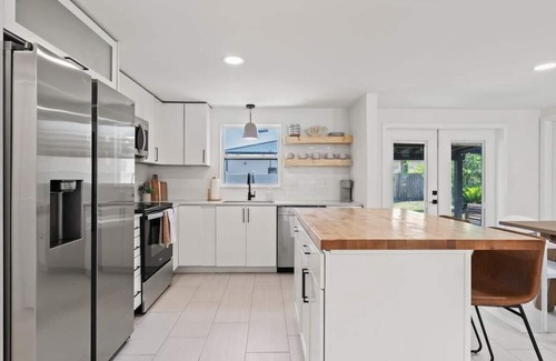 Jacksonville Beach House | Casa Coco: Updated Home Walking Distance to Beach