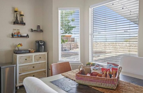 El Paso House | Casa Colibri