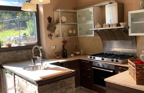 Livorno Bed & Breakfast | Casa Colonica Immersa nel Verde Delle Colline Livornesi, a 10 min dal Mare
