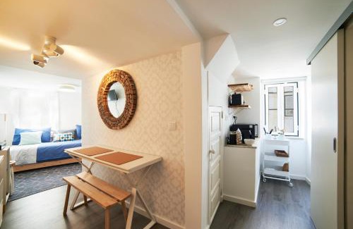 Santa Maria Maior Apartment | Casa com Alma Portuguesa @ Alfama Studio