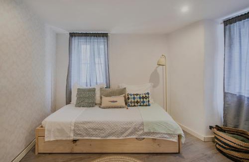 Santa Maria Maior Apartment | Casa com Alma Portuguesa @ Alfama Studio