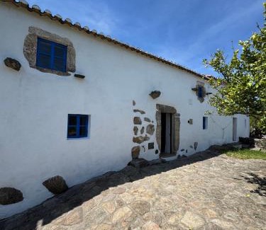 Santa Maria de Marvao House | Casa Com Mãos