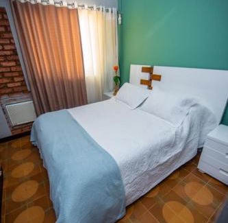 Centro House | Casa com os pés no mar em Iriri ES