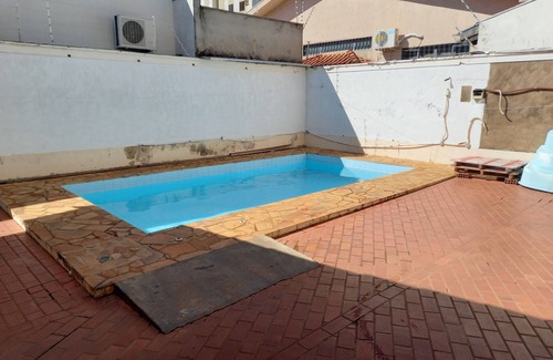 Nasser House | Casa com Piscina, 3 Qtos, Cabe 10 Pessoas. Próximo ao Shopping Campo Grande