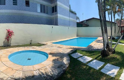 Balneario Florida House | Casa com piscina a 15 min da praia em Peruíbe