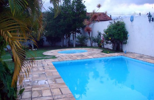 Balneario Florida House | Casa com piscina a 15 min da praia em Peruíbe