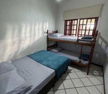 Campeche Sul House | Casa Com Piscina Coberta Aquecida Perto da Praia, Campeche