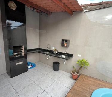 Mongagua House | Casa com piscina em Mongaguá Próximo a Plataforma