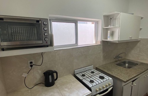 San Juan House | Casa Comoda con Cochera - Experiencia Inolvidable