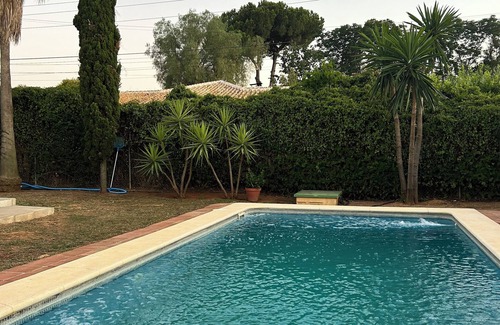 Sanlucar la Mayor Ski Chalet | Casa CON Piscina, A 18 KM DE Sevilla
